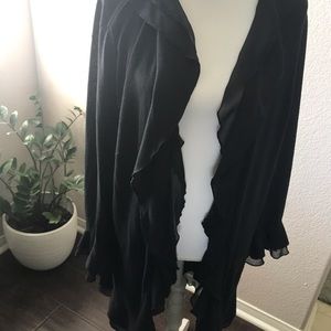 Very beautiful ruffle long open sweater sx 1X $25